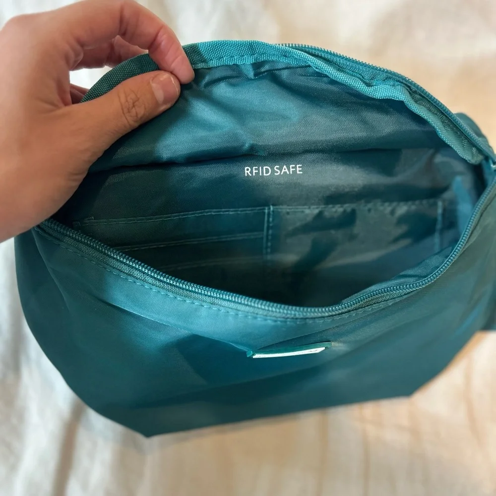 The Foldie Crossbody Bag (Teal) - Picture 3 of 4